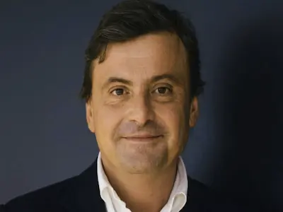 Carlo Calenda raccomanda Lexor Forge GPT